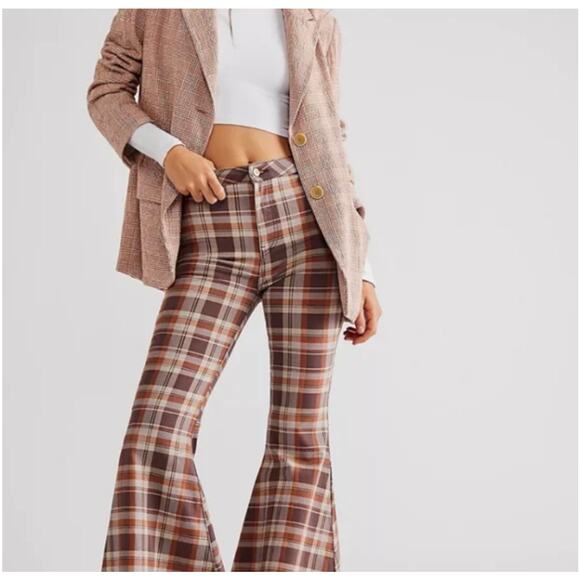 We the Free Free People Just Float on Fabulous  Flares size 26 - Picture 4 of 8